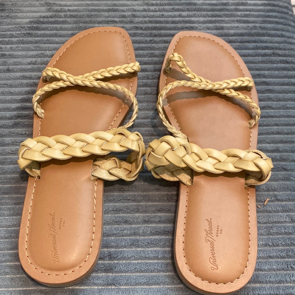 Summer sandals. Size 8.5